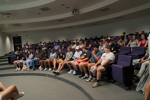 YHC_Orientation0180_1